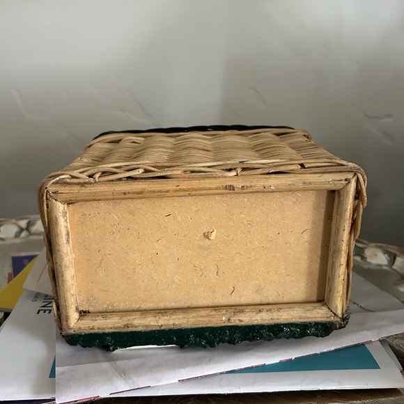 Charming Novelty Wicker House Handbag, Handmade wearable art - Picture 4 of 8